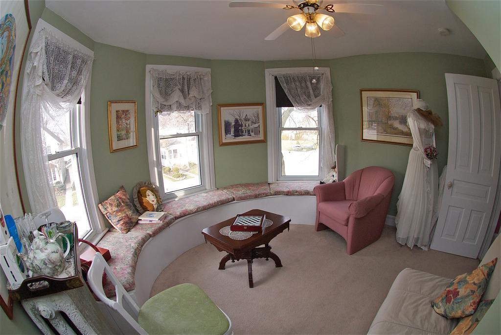 Amherstburg Bondy House Bed & Breakfast المظهر الخارجي الصورة