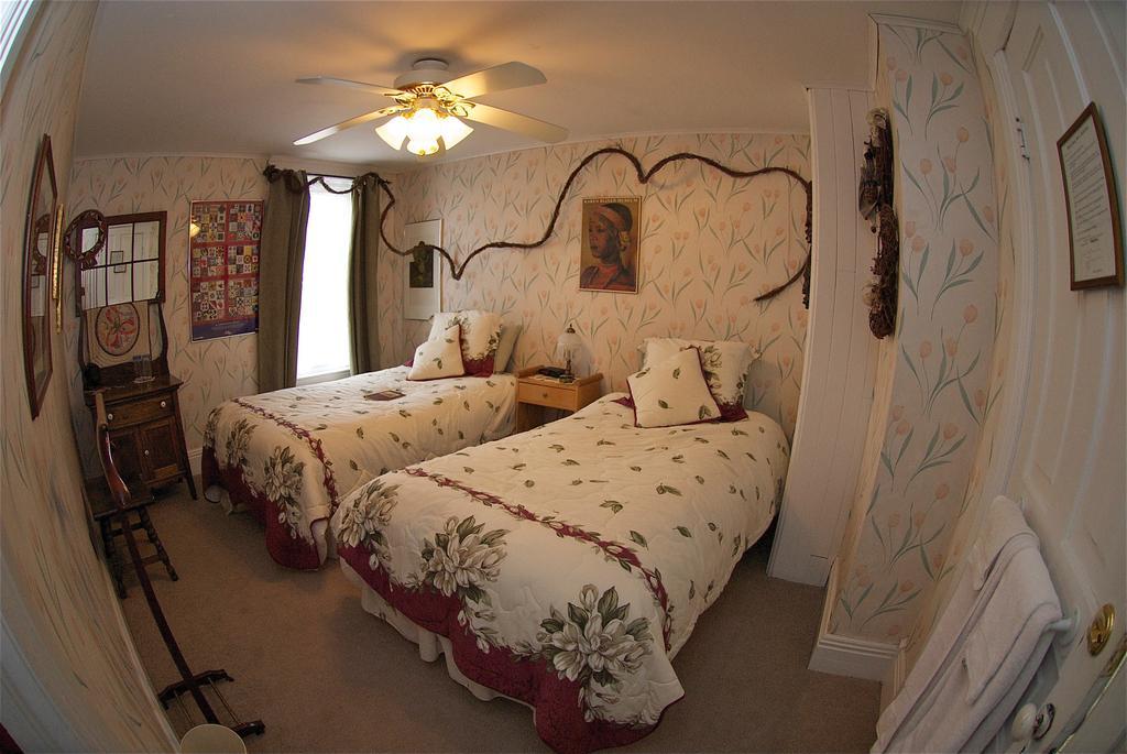 Amherstburg Bondy House Bed & Breakfast المظهر الخارجي الصورة